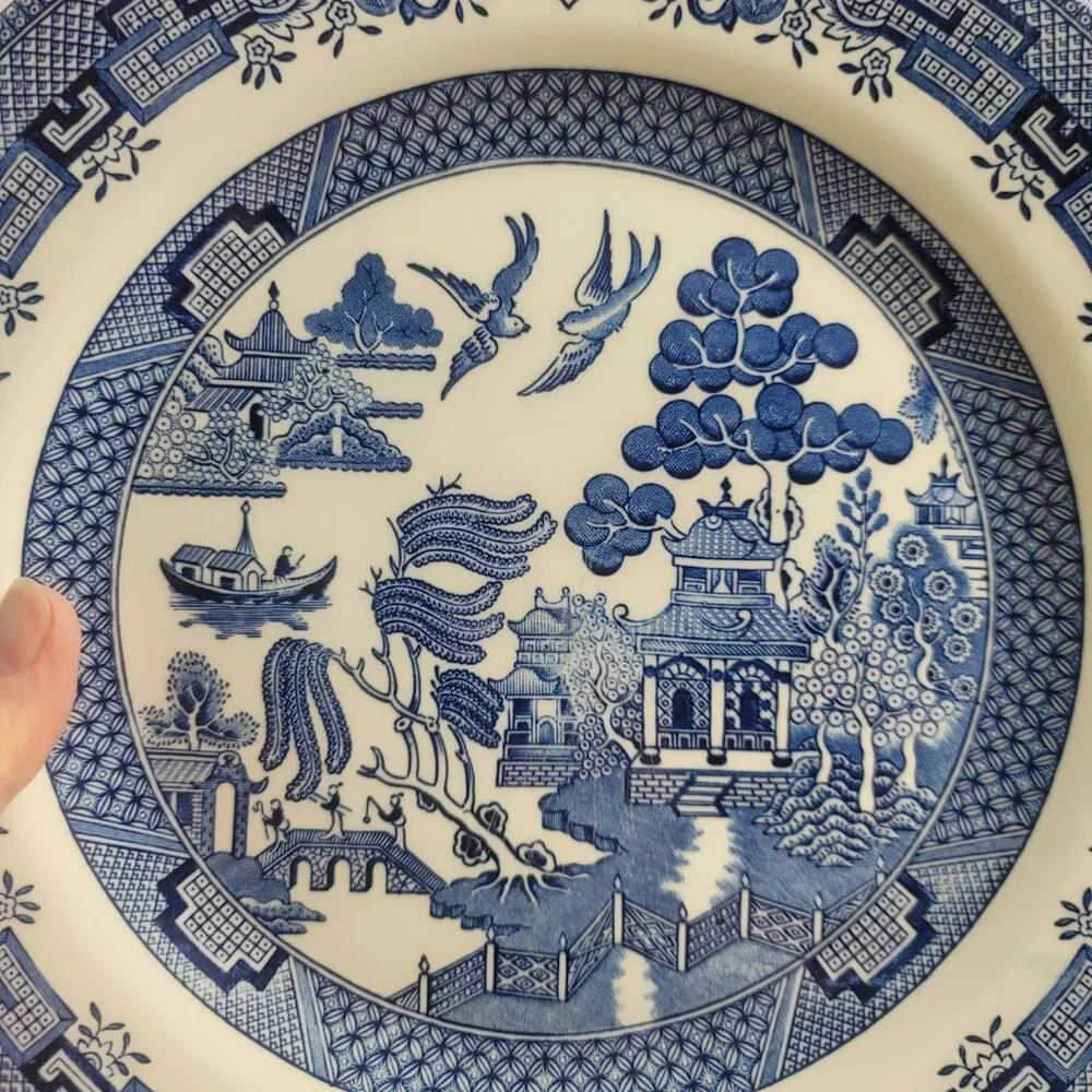 ONE Churchill Willow Blue Dinner Plate (Blue Willow) Georgian Shape